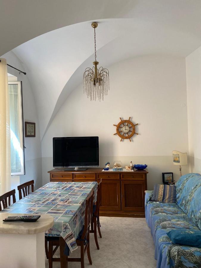 Bilocale In Centro Apartment Sanremo Luaran gambar